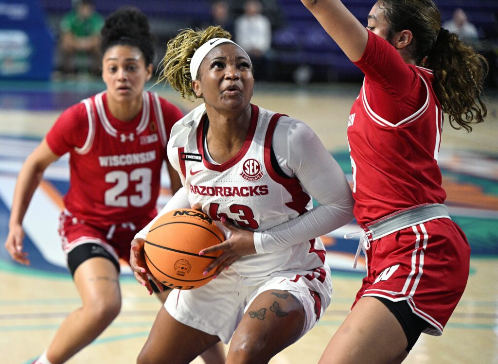 Arkansas Holds Off Wisconsin to Advance to the Elevance Health Women's Fort Myers Tip-Off Title Game