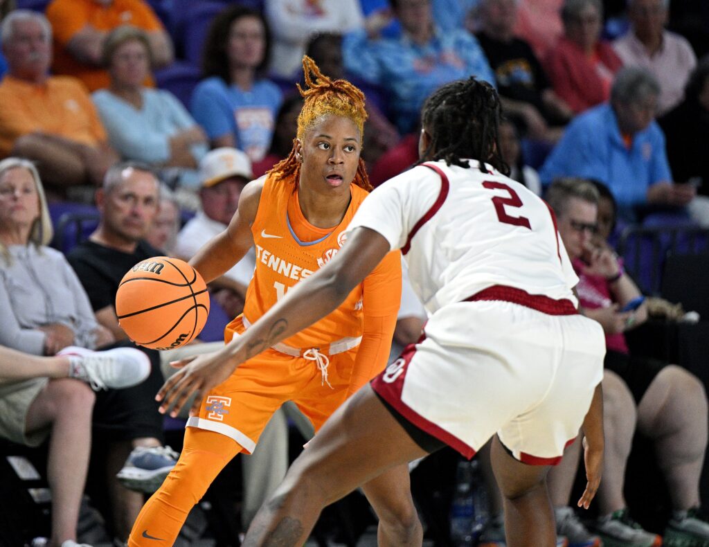 Tennessee Finishes Fort Myers Run With 76-73 Win Against Oklahoma